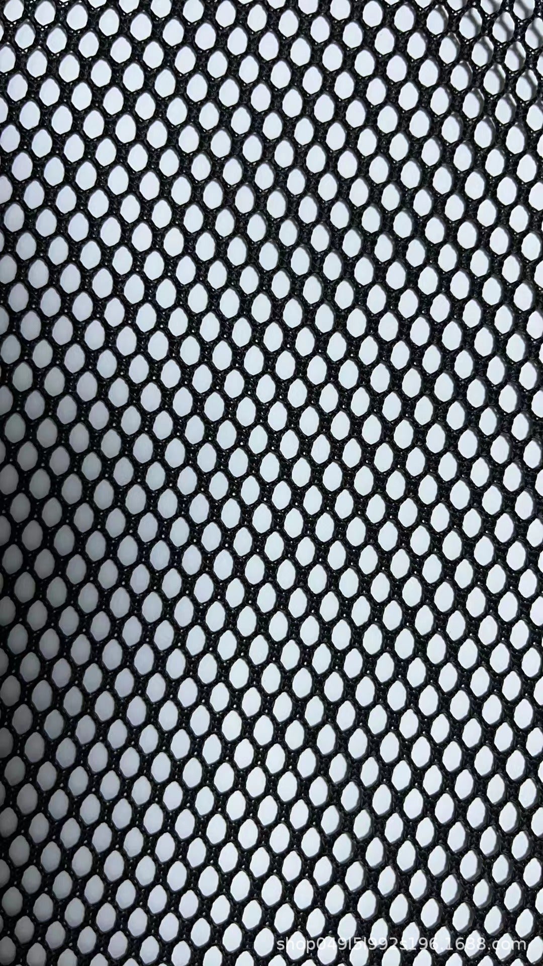 "Mesh fabric for bags and fishing gear."