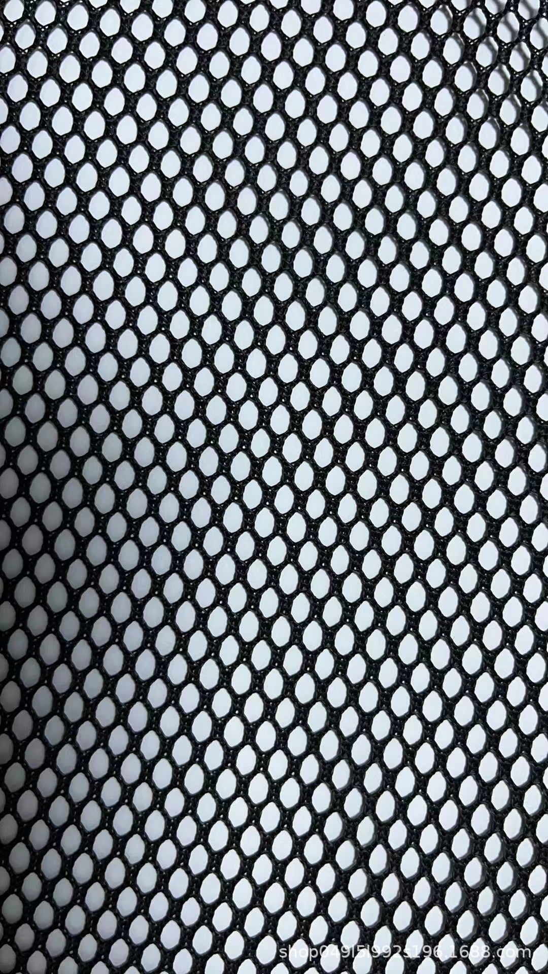 "Mesh fabric for bags and fishing gear."